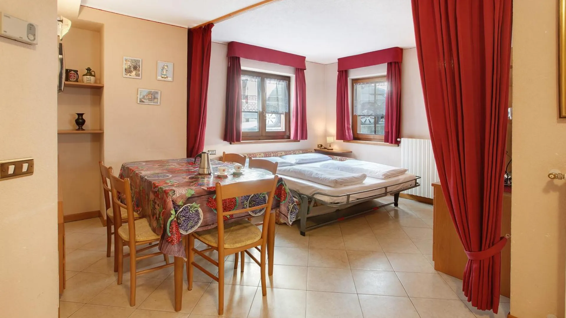 Loredana - Al Bait Da Santin Livigno 0*,
