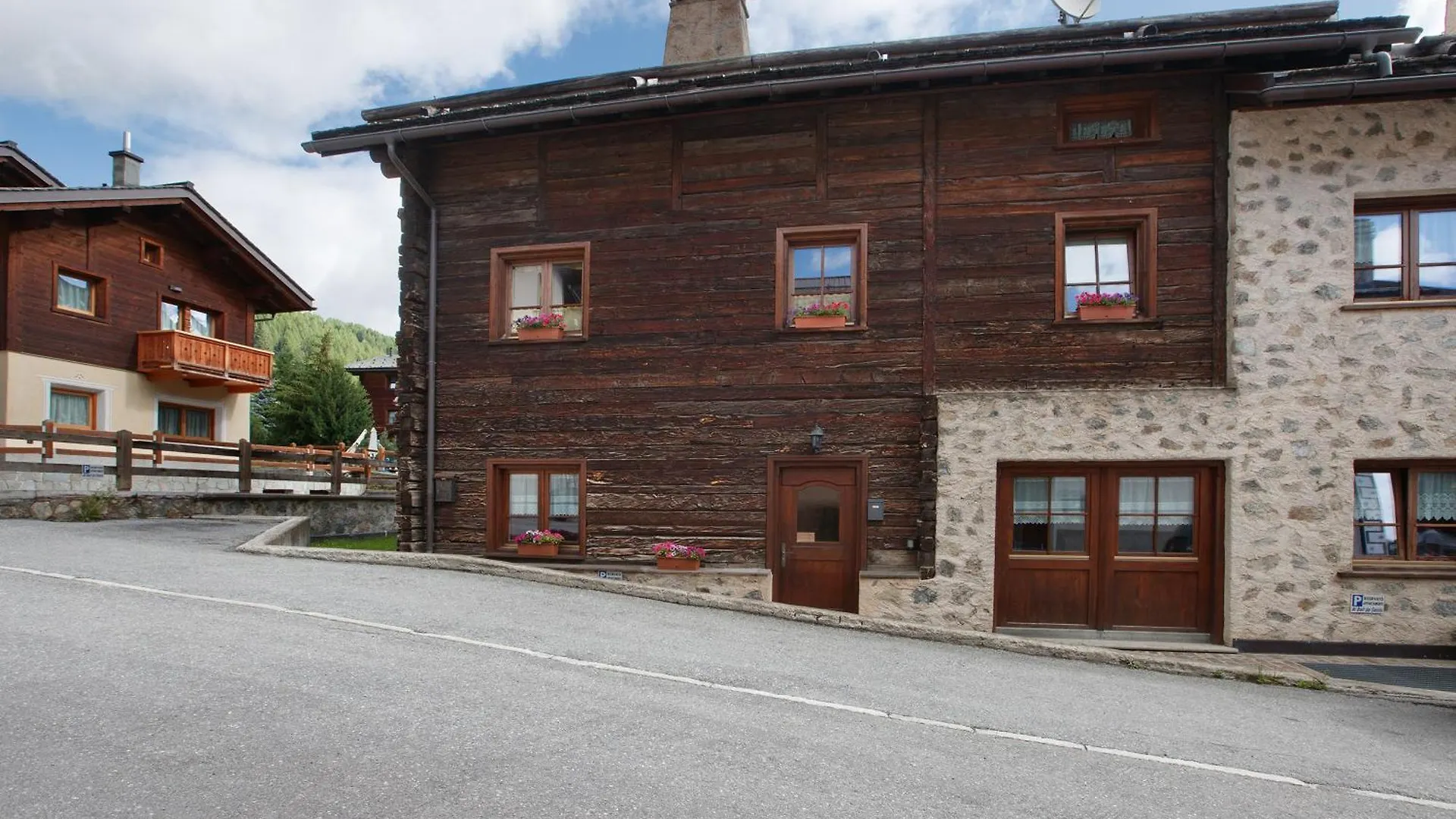 Loredana - Al Bait Da Santin Livigno 0*,  Włochy
